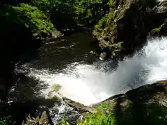 La Queue de cheval se déverse dans le gouffre de l'Inferno.