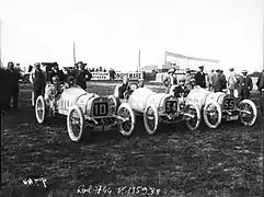 L'équipe Peugeot au départ du Grand Prix de Dieppe Voiturettes de 1908.
