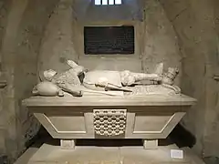 Gisant de Charles d'Artois dans la cripte de la Collégiale de Eu