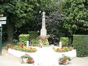 Le monument aux morts.