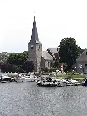 Vue de la partie sud avec le clocher saillant