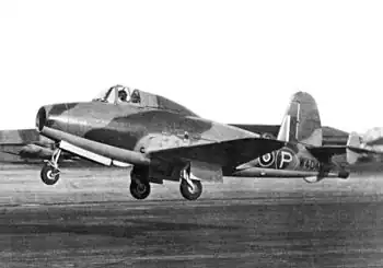 Gloster E.28/39 (1941) premier prototype d'avion à réaction anglais.
