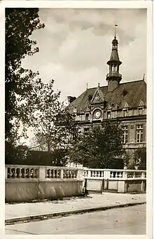 La mairie, dans les années 1930.