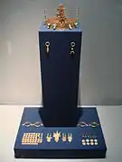 Réplique d'une couronne de Gaya, avec ses magatama (pendentifs provenant de l'archipel, période Kofun). Musée national de Gimhae