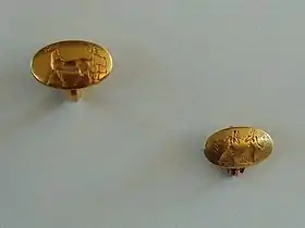 Bagues en or avec reliefs, Helladique tardif (Mycénien)