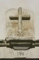Croix du linteau.
