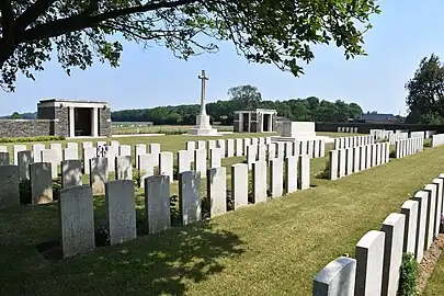 Le nouveau cimetière de Gommecourt Wood.