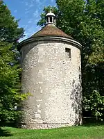 Le colombier d'Orgemont, 1 rue de Paris, probablement du XVIIIe siècle.