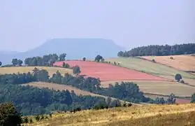 Vue sur les monts Tabulaires depuis Ścinawka Dolna.