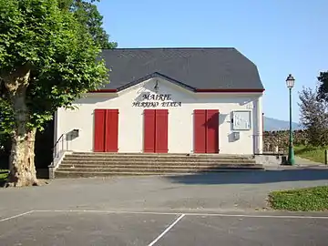 La mairie à Gotein