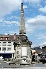 Fontaine pyramidale