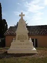 Le monument aux morts.