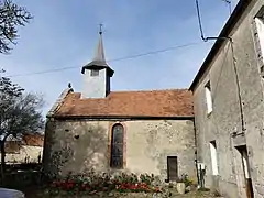 La façade sud de l'église.