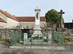 Le monument aux morts.