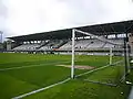 Vue de la tribune du Stadium Gal depuis un des buts.