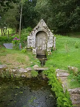 Fontaine de Loperhet.