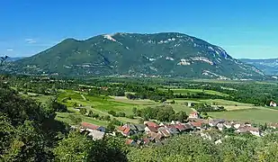 Le Grand Colombier (1 534 m) point culminant du Bugey, dans l'est.