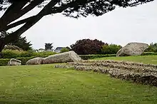 Grand Menhir : vue des quatre morceaux.