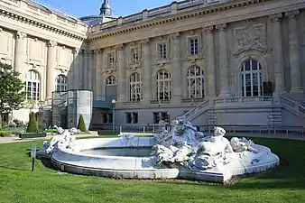 Fontaine Miroir d'eau, la Seine et ses affluents.