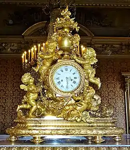Horloge du salon de l'Horloge, hôtel du ministre des Affaires étrangères à Paris.
