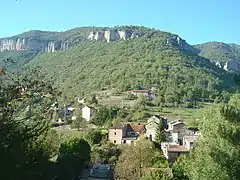 Village de Massebiau (368 m) avant la montée du Cade sur le Grand Trail des Templiers 2018