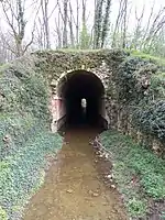 Canal de l'EureEntonnoir et tunnel« L'Arche de la Vallée »