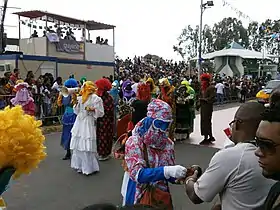 Des Touloulous qui défilent pendant la Grande Parade de Kourou.