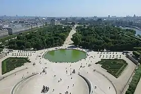 Vue actuelle du jardin des Tuileries, depuis le place de la Concorde, le palais des Tuileries est aujourd'hui disparu.