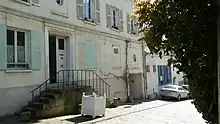 Rue Neauphle-Le-Château