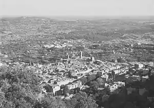 Vue panoramique ancienne de la ville de Grasse (Alpes-Maritimes, France)