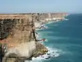 Les falaises surplombant la Grande Baie australienne.