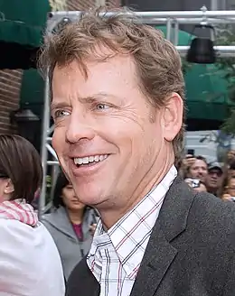 Greg Kinnear dans le rôle de Steve Miller