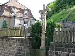 L'un des calvaires du village.