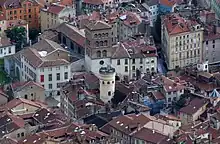 Vue aérienne de la vieille ville de Grenoble.