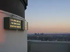 Vue du centre financier de Los Angeles depuis le télescope.