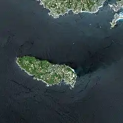 L'île de Groix, vue depuis le satellite Spot.