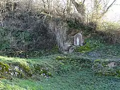 La grotte de Lourdes.