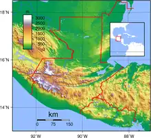 Le Guatemala est situé entre l'océan Pacifique au sud et la mer des Caraïbes au nord-est. La large chaine montagneuse de la Sierra Madre traverse le sud et l'est du Guatemala du Mexique à l'ouest jusqu'au Salvador et le Honduras à l'est. Le nord est dominé par une vaste plaine s'étendant du Belize à l'est au Mexique au nord. Une étroite plaine sépare la Sierra Madre du Pacifique au sud.