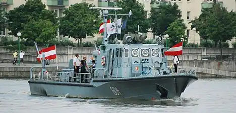 Le Niederösterreich sur le Danube, en service au sein de la Bundesheer autrichienne de 1970 à 2006 (image de 2010).