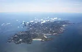 Vue aérienne de l'île.