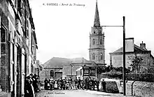 Le bourg de Guidel vers 1920 : l'arrêt du tramway.