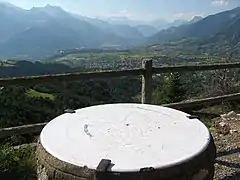 Table d'orientation de Peyre-Haute placée en 1923 par le TCF, Guillestre, Hautes-Alpes, France.