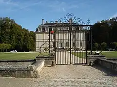 Château de Guiry.