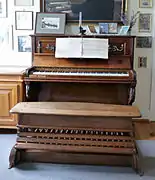 Piano à pédalier d'orgue de Lambaréné.