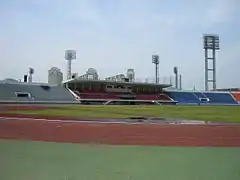 Vue d'une tribune de l'intérieur du stade