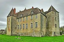 Le château de Gy.