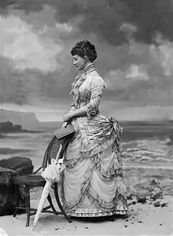 Hélène de Pérusse des Cars épouse Standish (1847-1933)