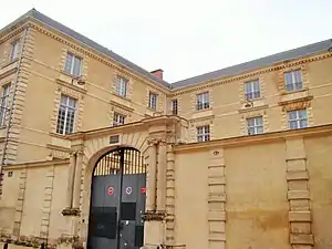 Hôtel Martin (1607-1612).