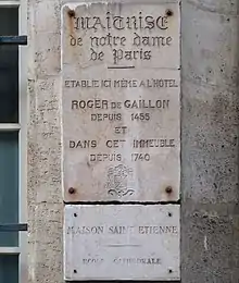 Plaque.