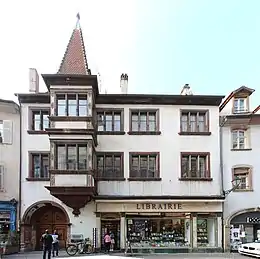Hôtel des Zorn de Bulachfaçade et toiture sur rue, bâtiment sur cour avec tourelle